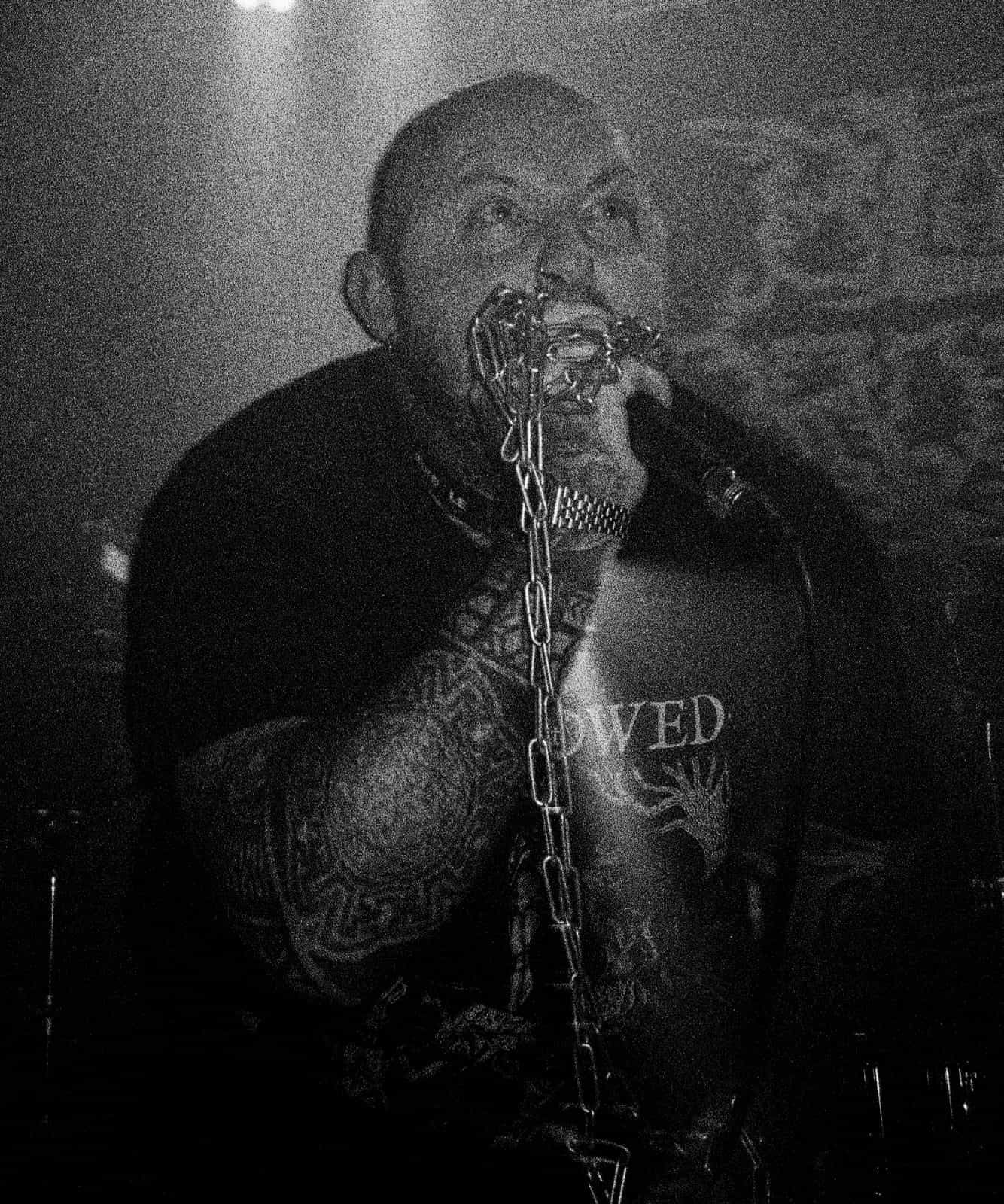 Believe In Nothing live performance